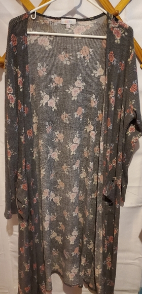 Lularoe Sarah - Picture 1 of 1